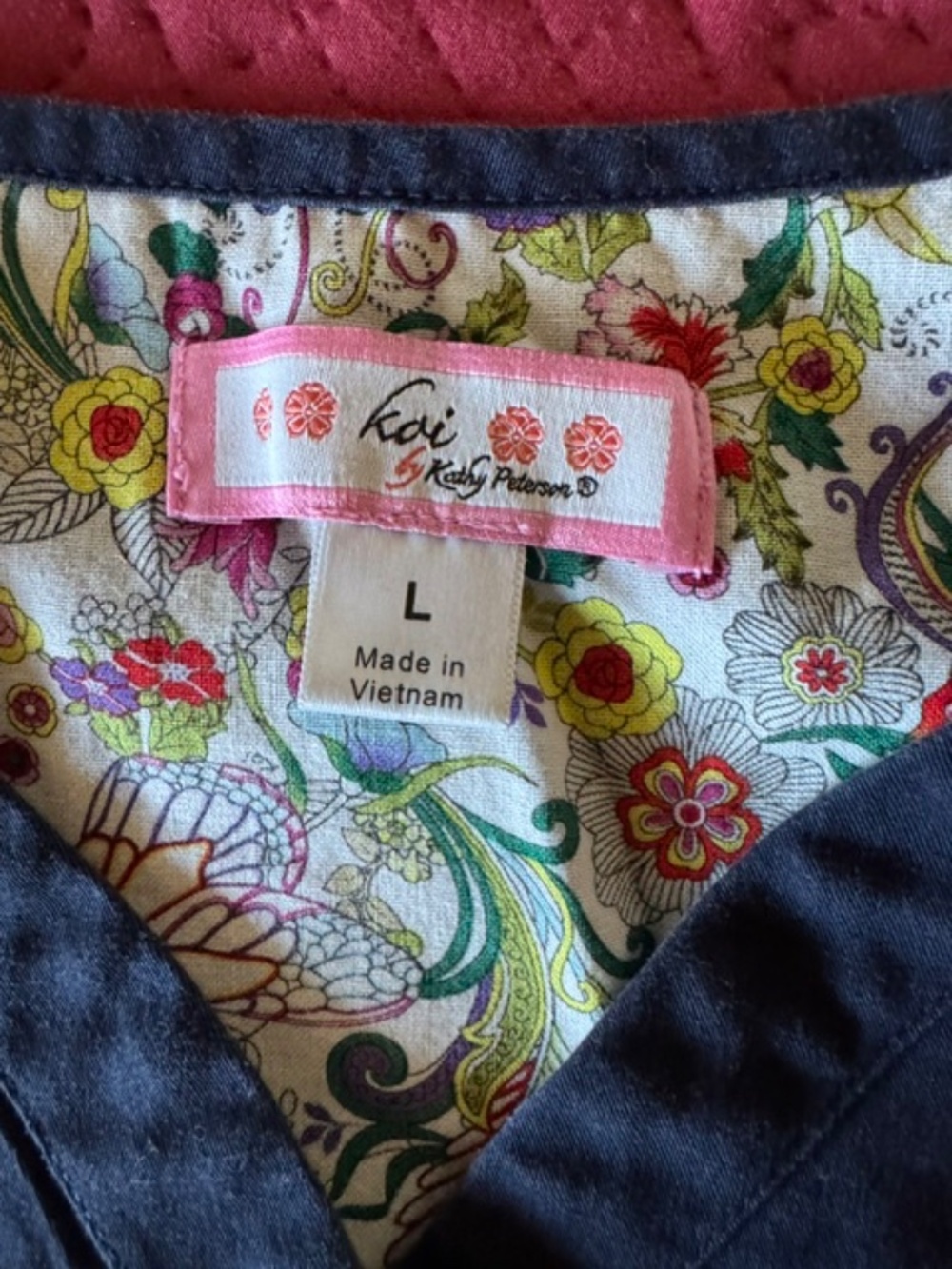 Navy blue scrub top/button top/elastic waste/ Large /pockets in front - Picture 3 of 5